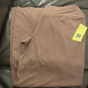 NWT! Women's Everyday soft High Rise Full Length All in Motion, Size L Taupe